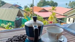 language bookshops in phuket Used Books Cafe