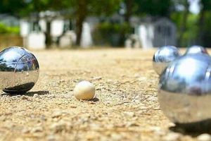 Petanque, boule, throw some balls... Call it whatever you want, all we care about is that you have a good time...